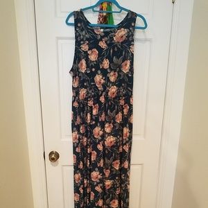 Plus size maxi dress
